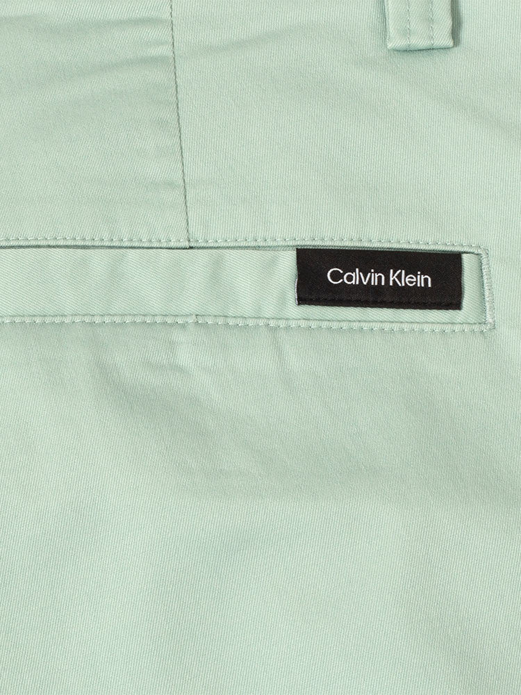 Calvin Klein Weekend Regular Fit Chino Pant - Pistachio