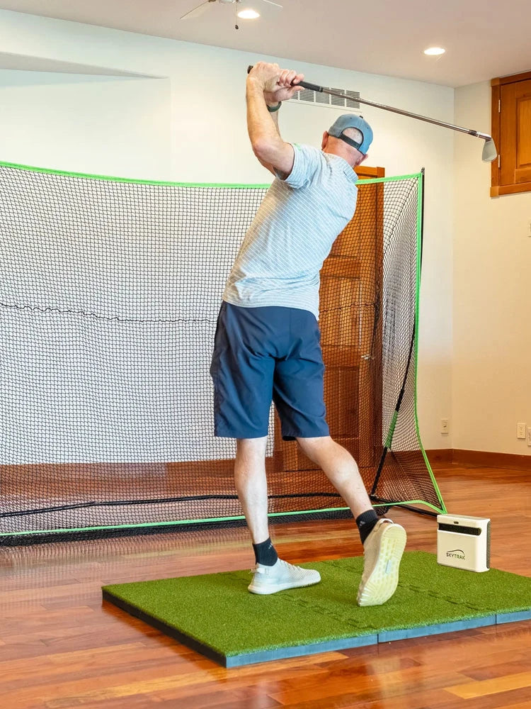Skytrak+ Portable Golf Sim Studio