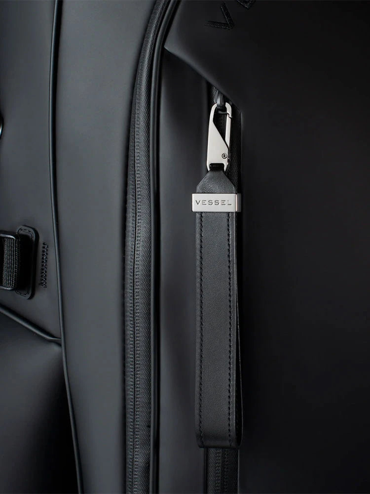 Vessel Genuine Leather Loop Pull